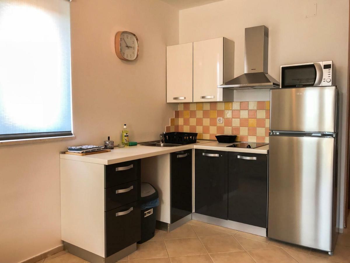 Mr. Hall Apartments Barbat na Rabu Buitenkant foto