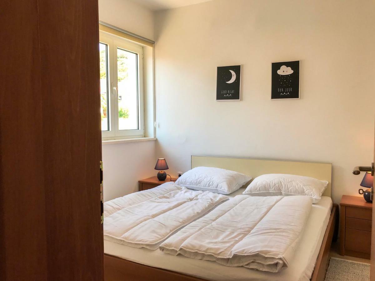Mr. Hall Apartments Barbat na Rabu Buitenkant foto